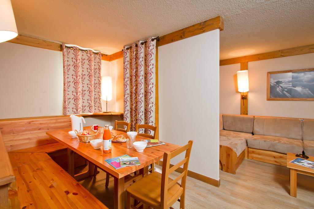 Vacanceole - Le Chalet De Montchavin Bellentre ภายนอก รูปภาพ